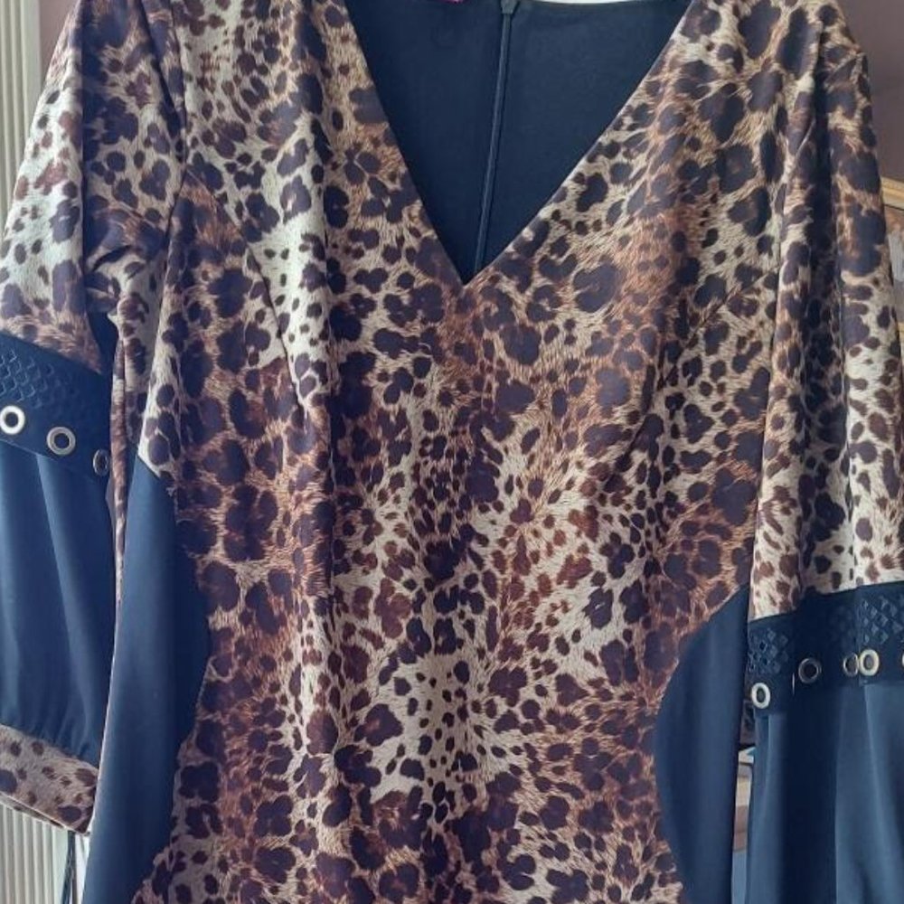EUC - SAVE THE QUEEN DRESS LONG SLEEVE GORGEOUS ANIMAL PRINT - Large, Italy